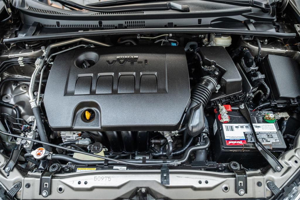 Used 2019 Toyota Corolla LE FWD image 17