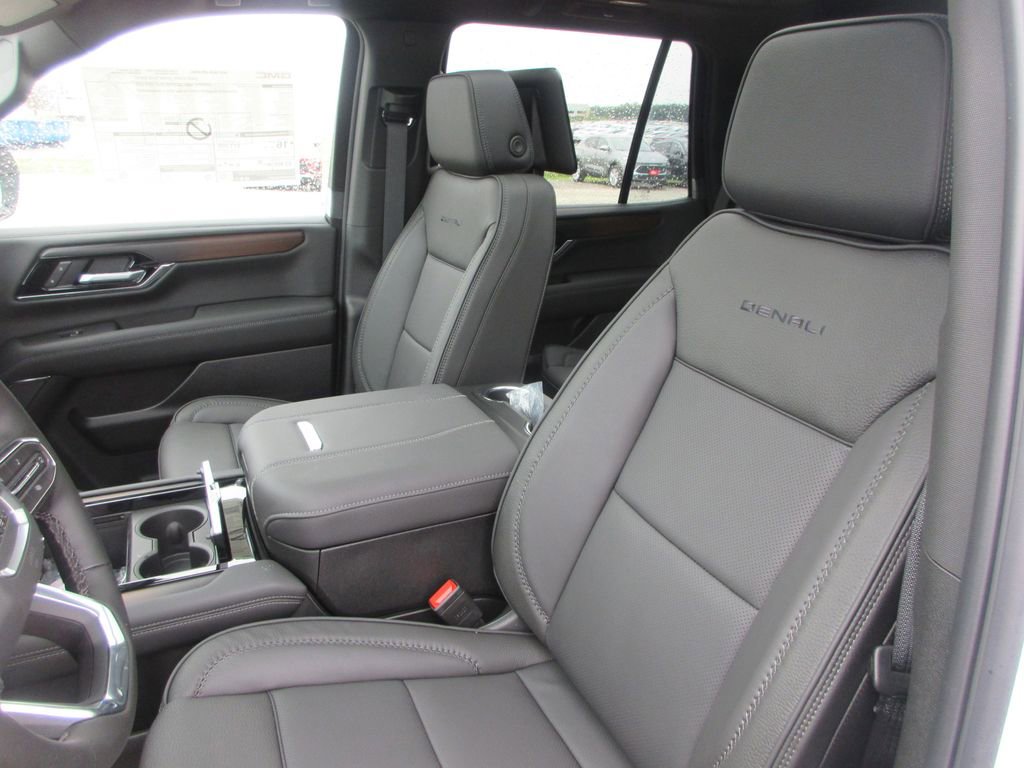 New 2026 GMC Yukon Denali image 11