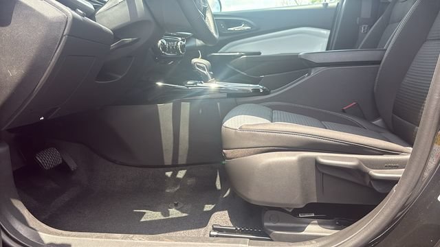 New 2026 Chevrolet Trax LT w/ Driver Confidence Package FWD image 13