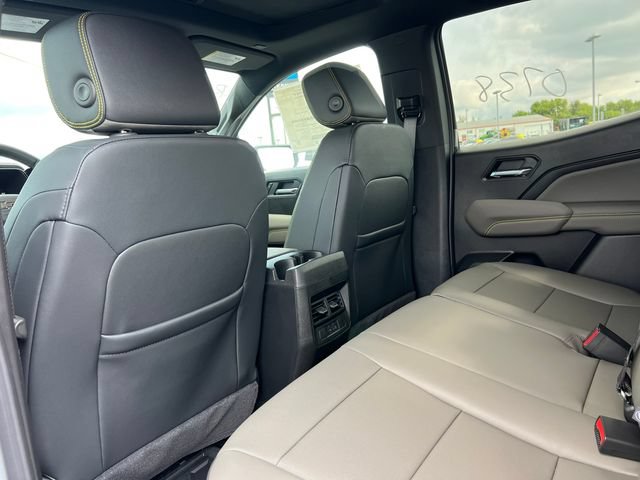 New 2026 Chevrolet Colorado ZR2 w/ Technology Package AWD/4WD image 35