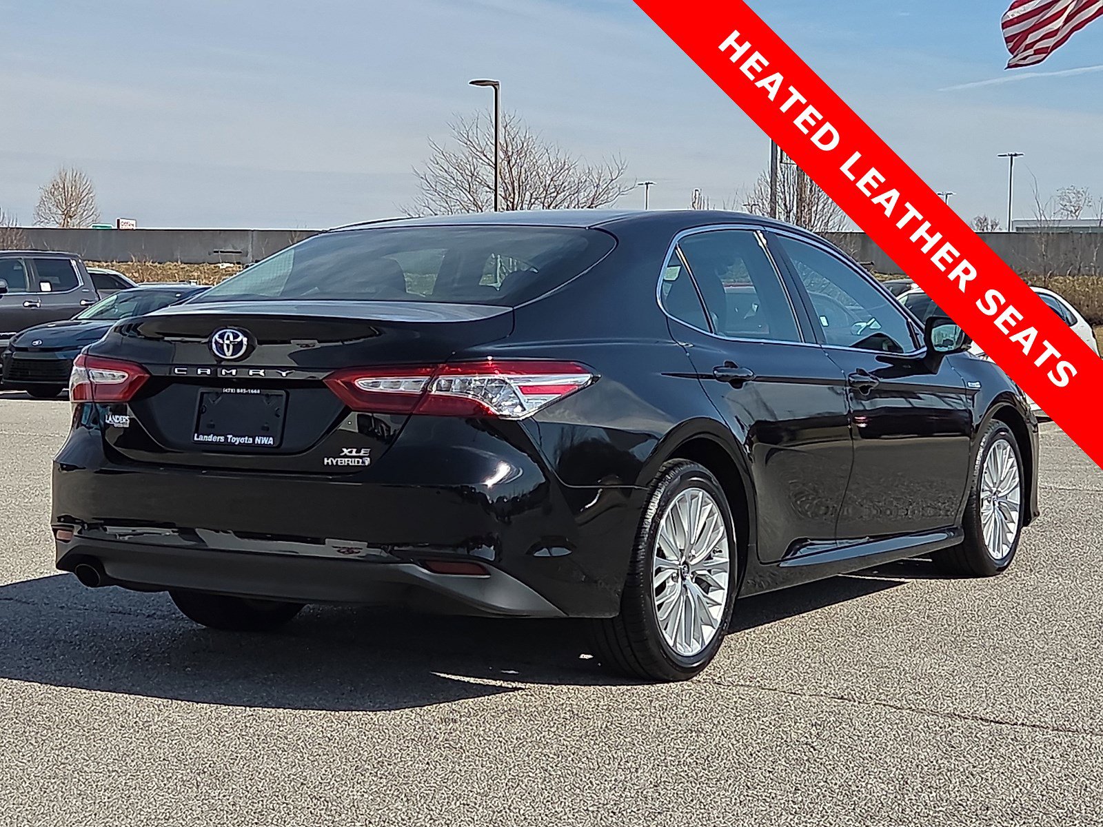 Used 2018 Toyota Camry XLE image 5