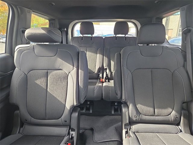 Used 2024 Jeep Grand Cherokee L Laredo w/ Luxury Tech Group I image 26