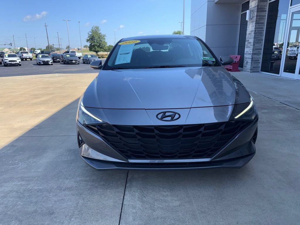 Used 2022 Hyundai Elantra SEL FWD image 4