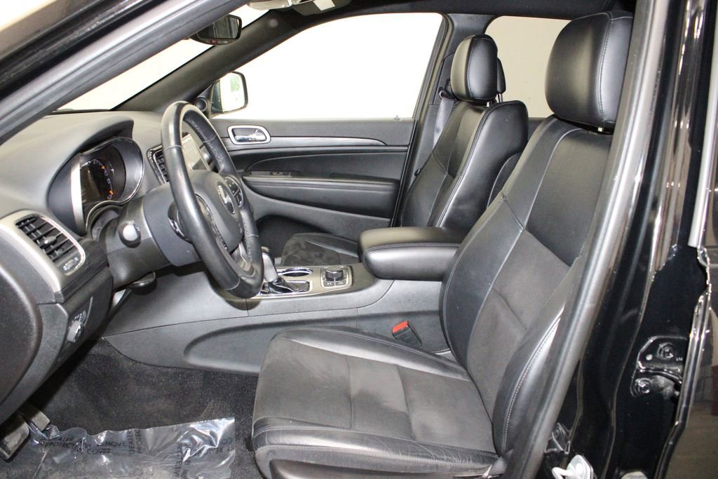 Used 2022 Jeep Grand Cherokee Laredo X image 11