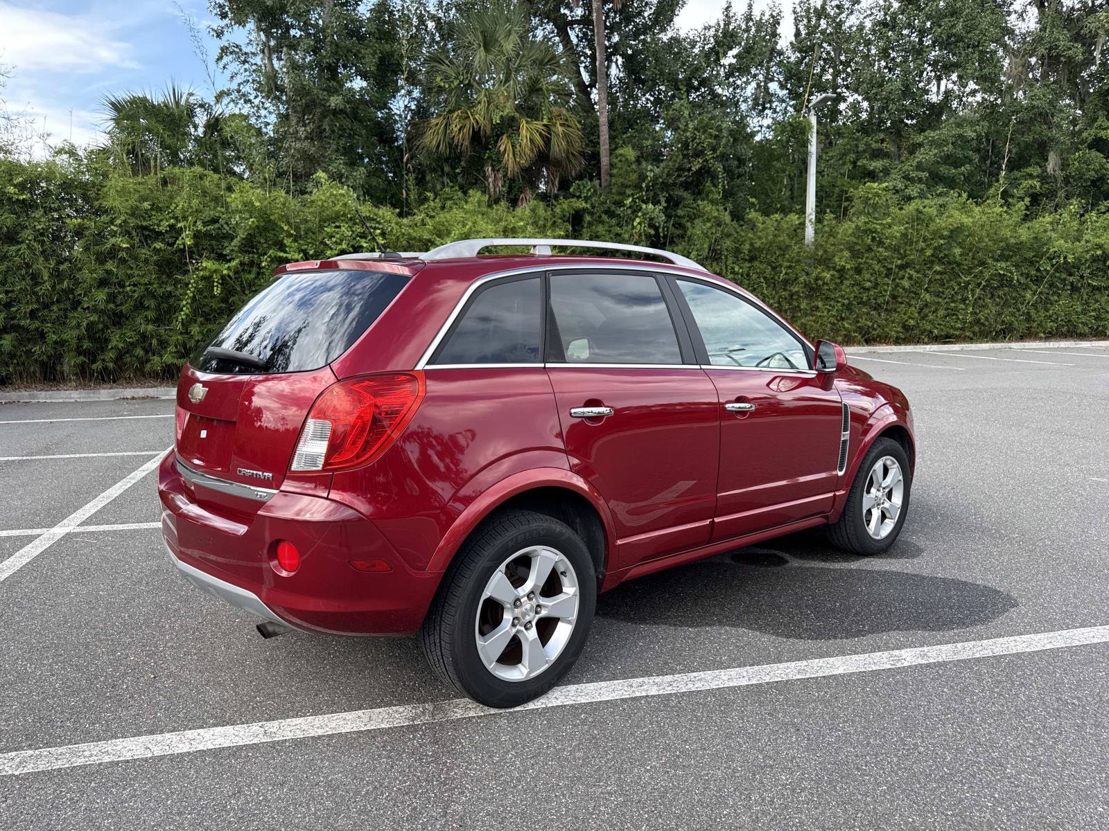 Used 2014 Chevrolet Captiva Sport LTZ FWD image 3