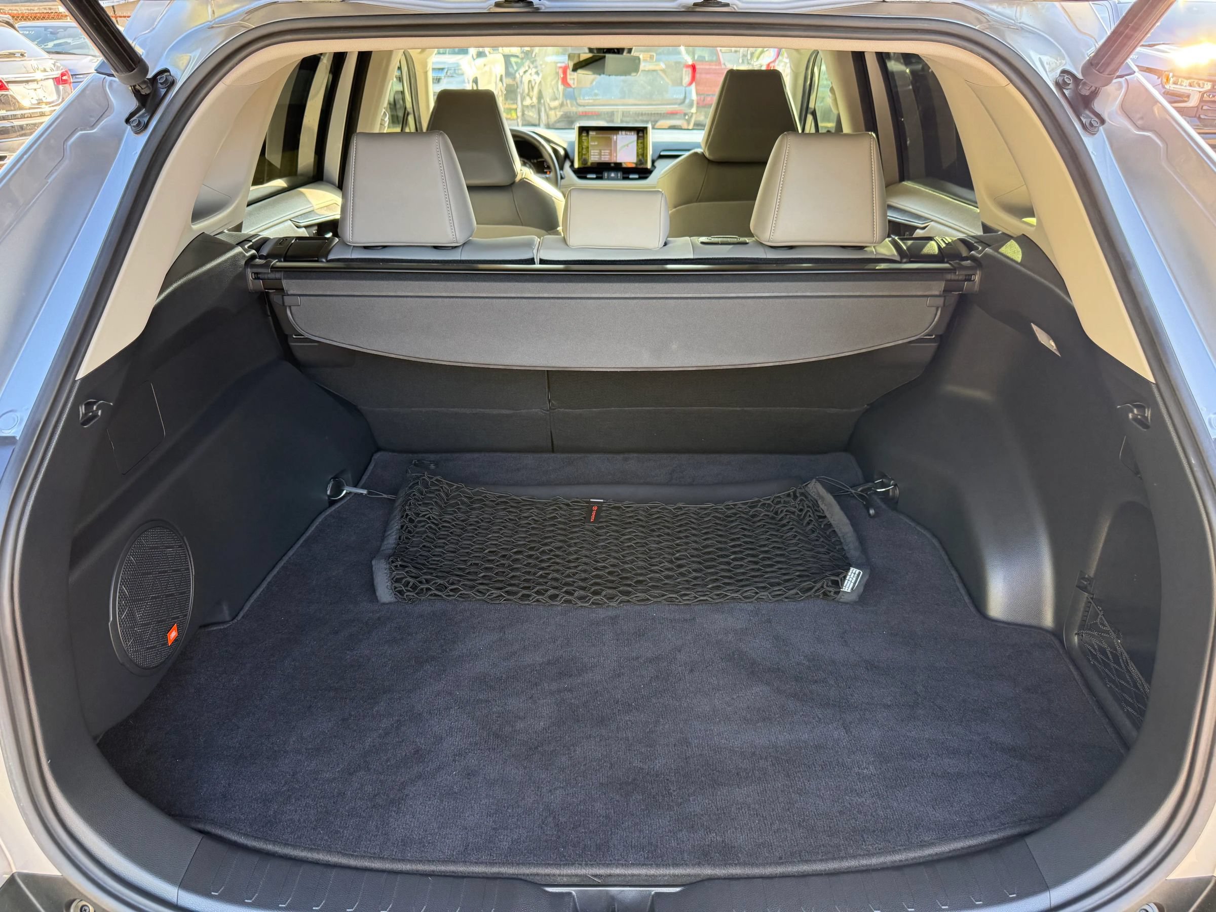 Used 2021 Toyota RAV4 Limited FWD image 11
