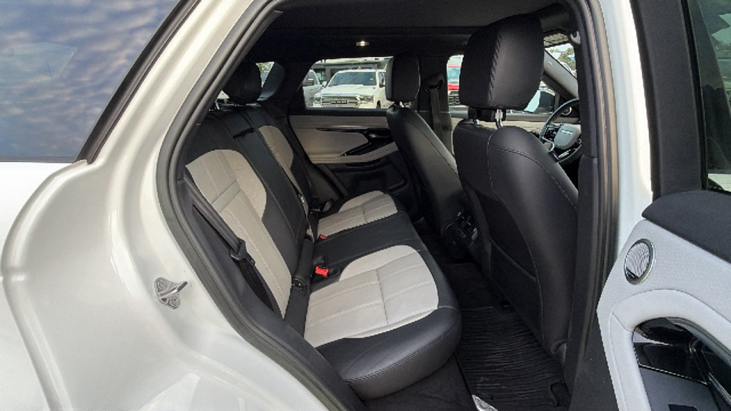 Used 2023 Land Rover Range Rover Evoque R-Dynamic S AWD/4WD image 27