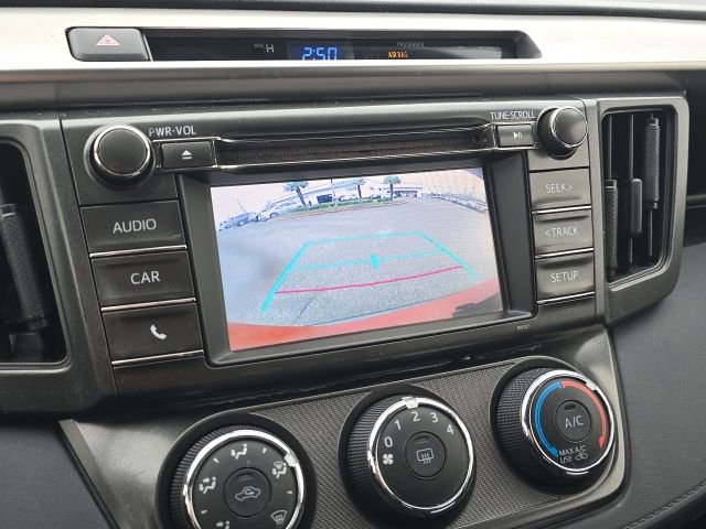 Used 2015 Toyota RAV4 LE image 21