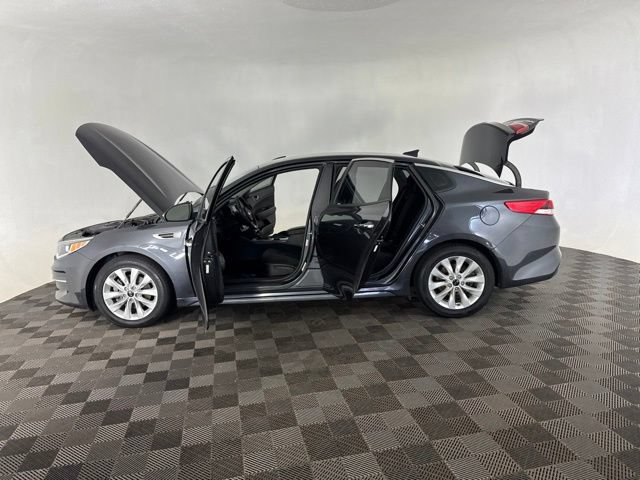 Used 2017 Kia Optima LX w/ Option Group 014 FWD image 12