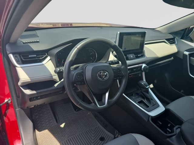 Used 2025 Toyota RAV4 XLE Premium FWD image 16