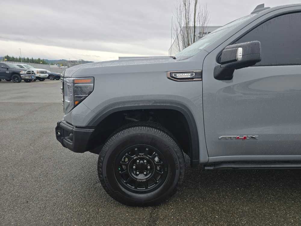 Used 2024 GMC Sierra 1500 AT4X w/ AT4X AEV Edition image 18