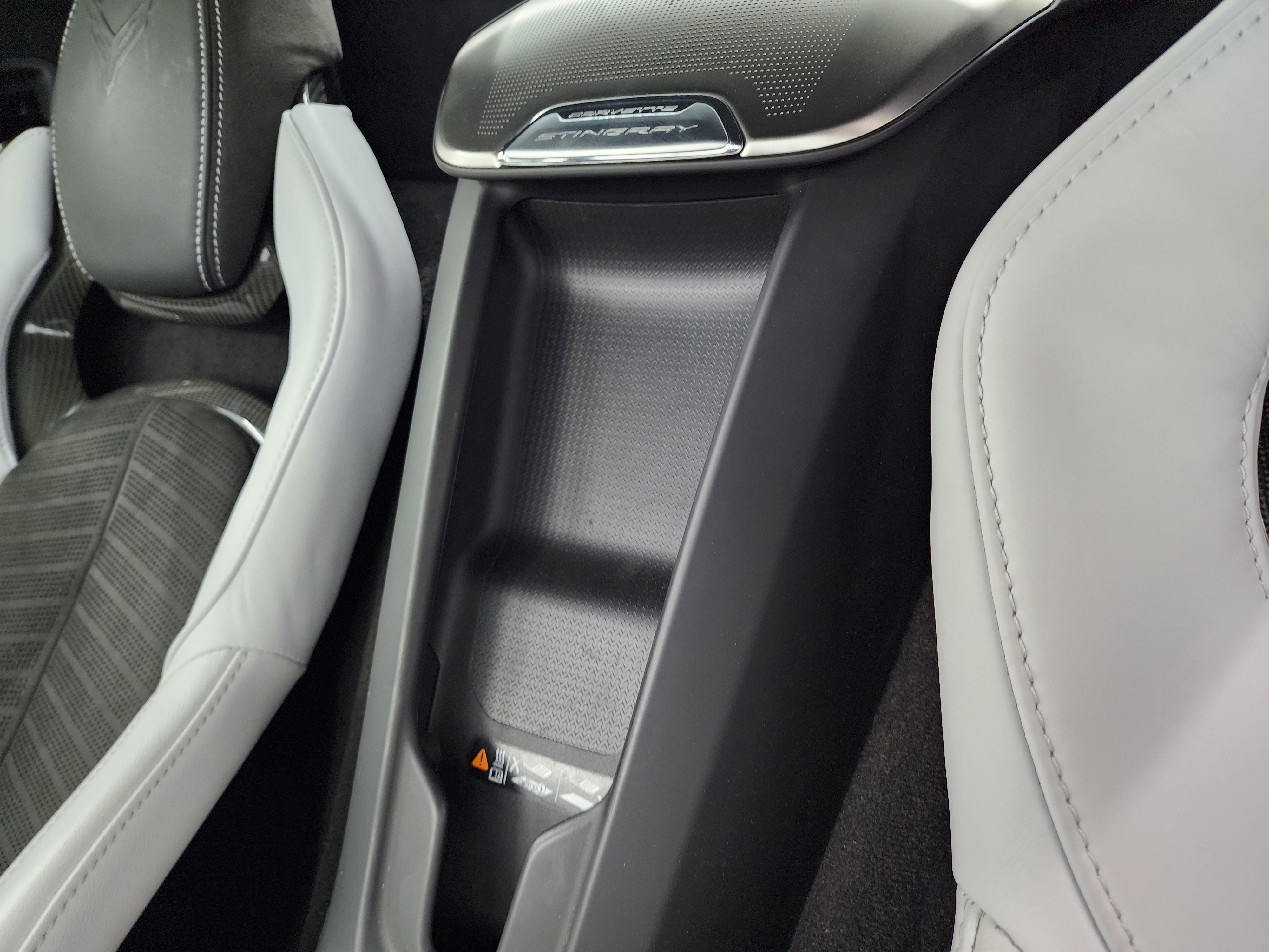 Used 2022 Chevrolet Corvette Stingray Premium Conv w/ Z51 Performance Package image 35