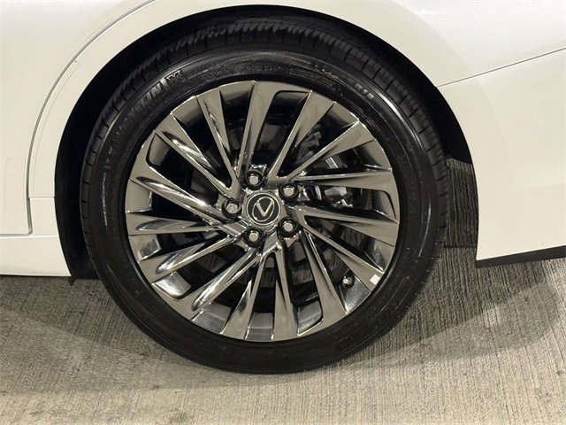 Used 2025 Lexus ES 350 Luxury w/ Technology Package image 13