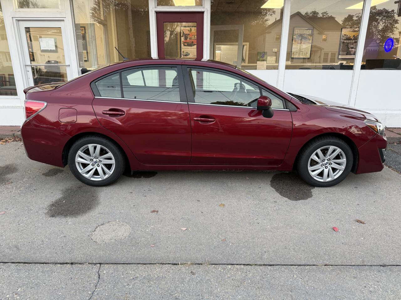 Used 2016 Subaru Impreza 2.0i Premium image 6