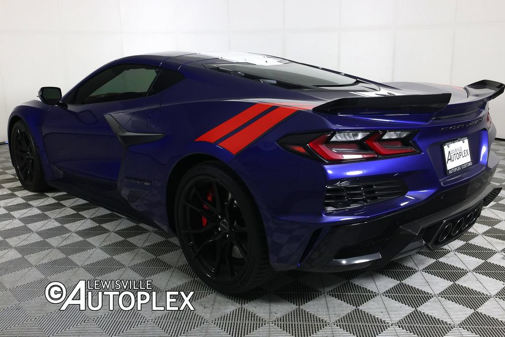 Used 2027 Chevrolet Corvette Grand Sport w/ Z52 Sport Performance Package RWD image 7