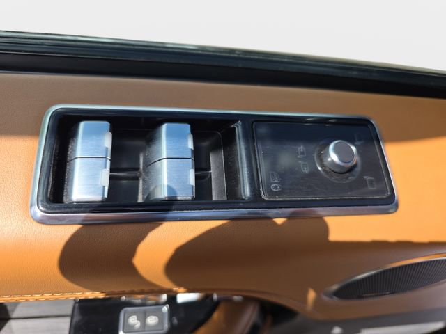 Used 2019 Land Rover Range Rover Autobiography image 31