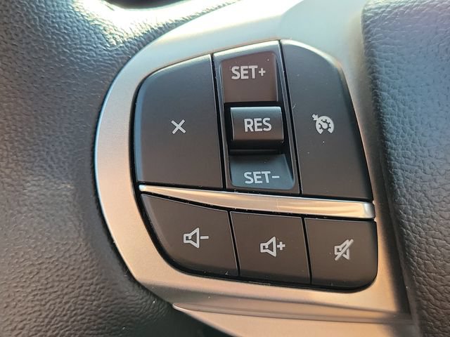 Used 2023 Ford Explorer XLT w/ Equipment Group 202A AWD/4WD image 21