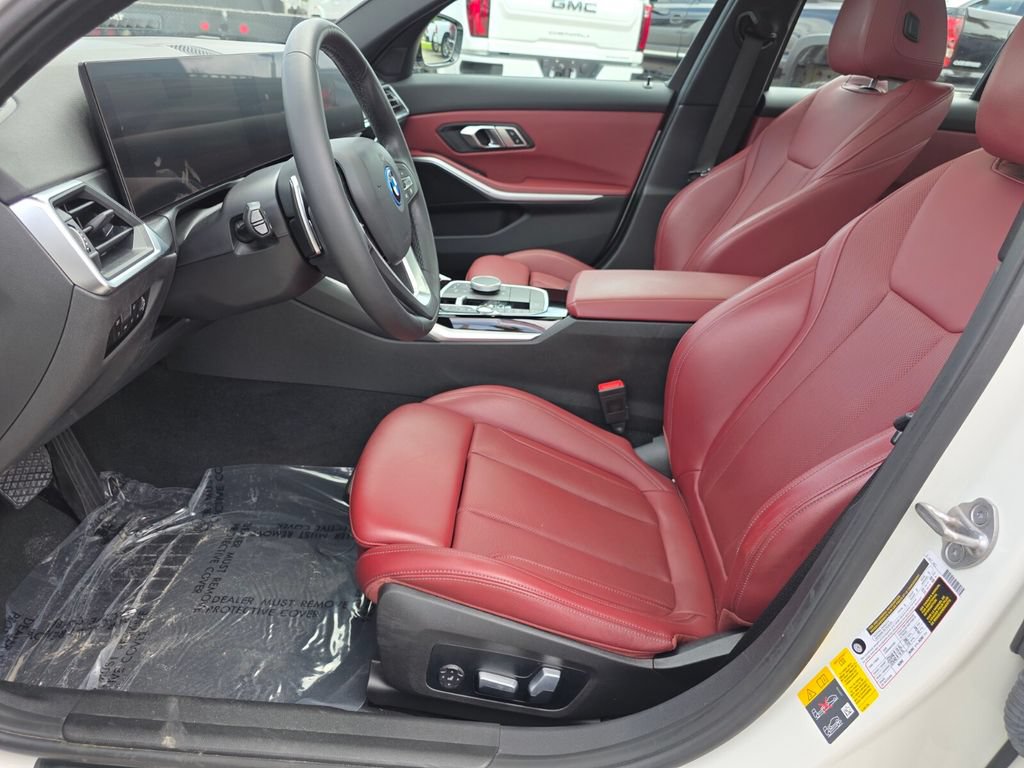 Used 2023 BMW 330e w/ Driving Assistance Package RWD image 27