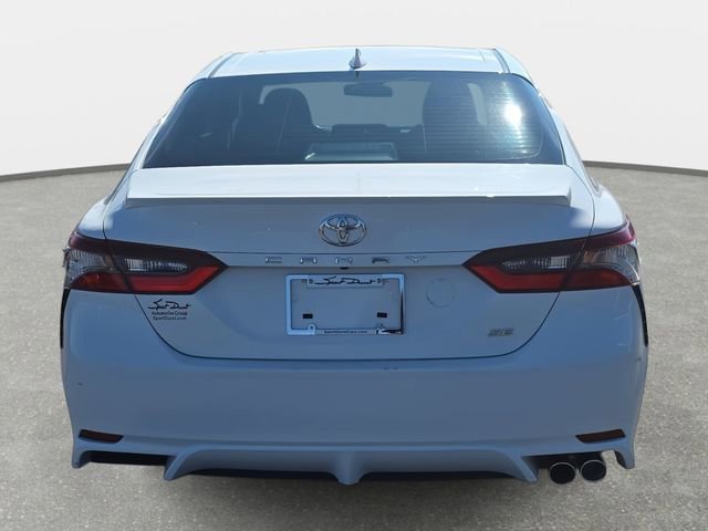 Used 2023 Toyota Camry SE image 6
