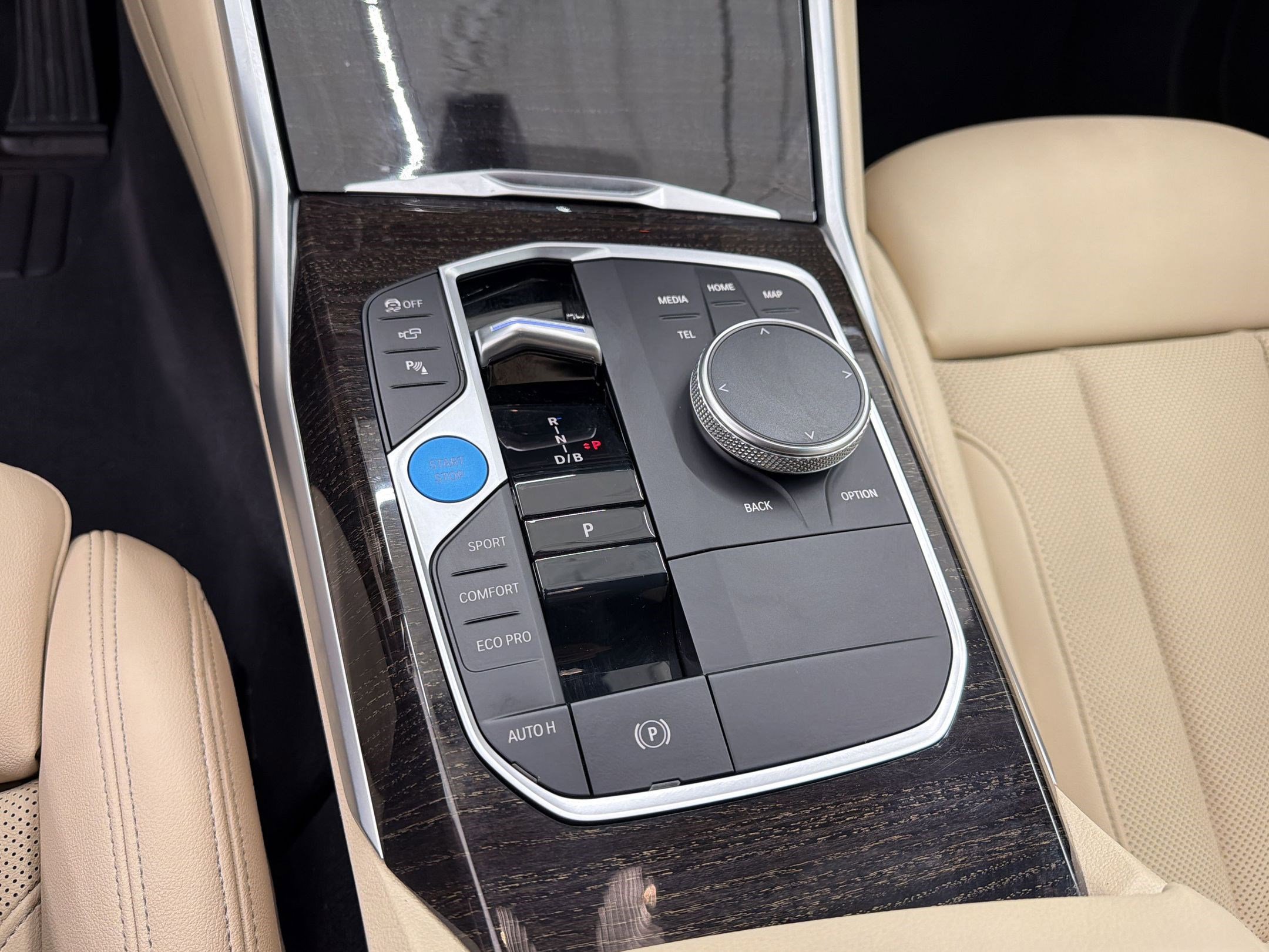 Certified 2023 BMW i4 eDrive35 w/ Premium Package image 18