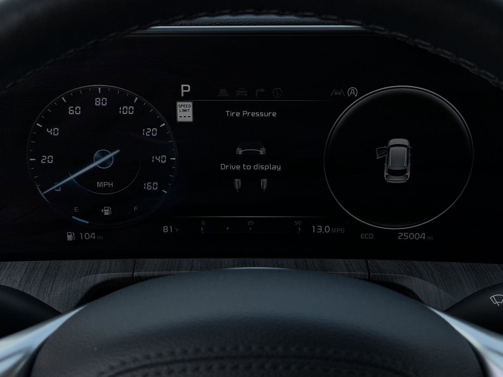 Used 2024 Kia Telluride SX w/ Towing Package image 12