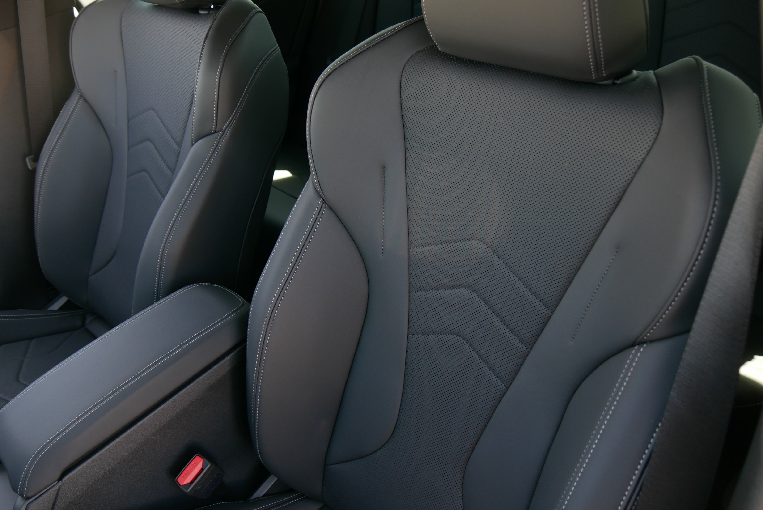 New 2026 BMW 228i w/ Technology Package FWD image 12