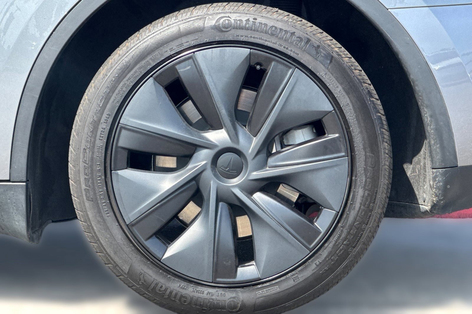 Used 2024 Tesla Model Y Long Range image 11