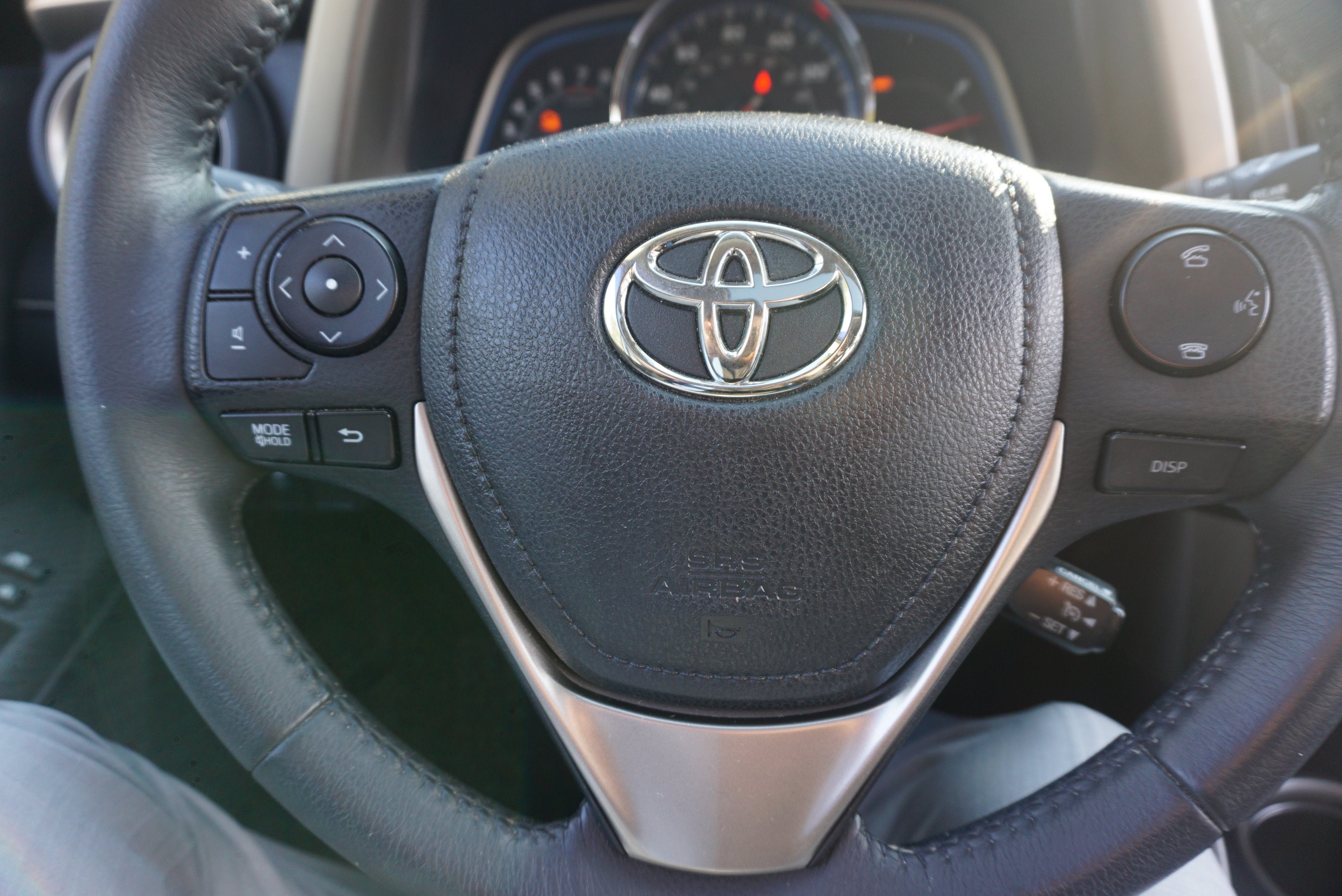 Used 2013 Toyota RAV4 Limited AWD/4WD image 9