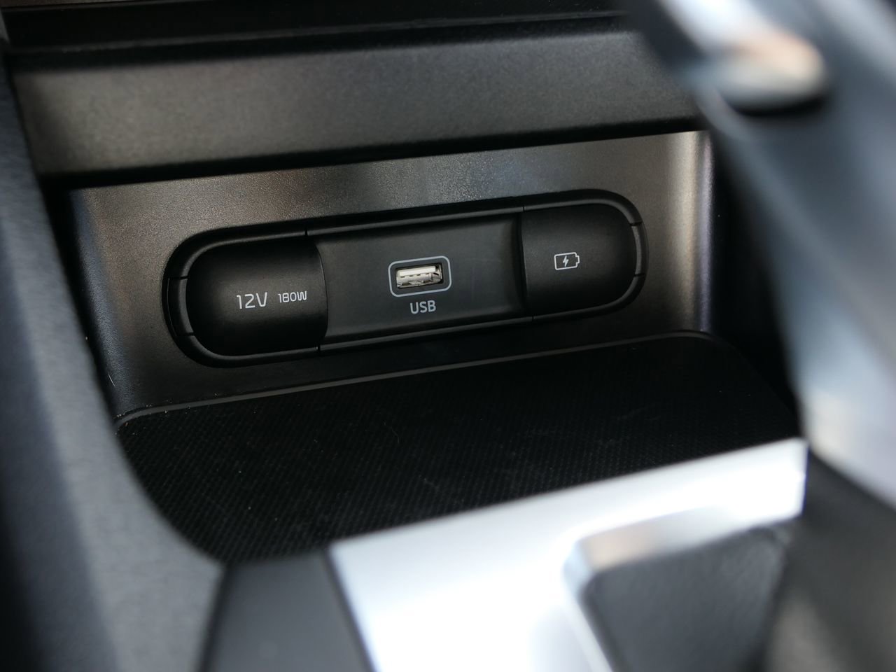 Used 2024 Kia Forte LXS w/ LXS Technology Package image 21