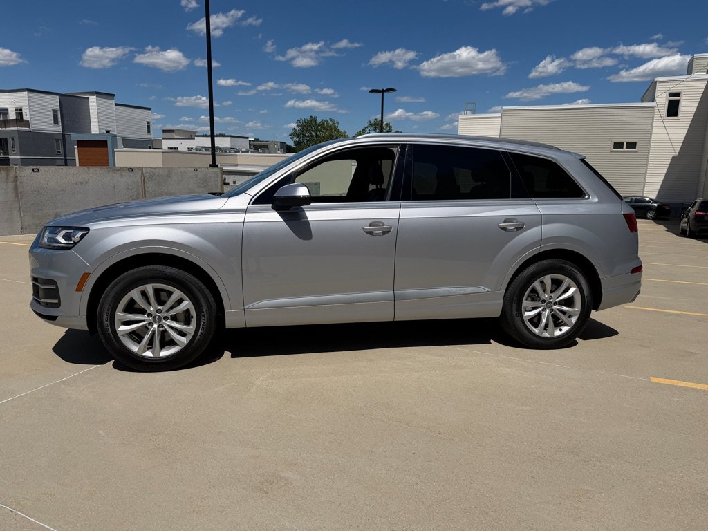 Used 2019 Audi Q7 3.0T Premium w/ Convenience Package AWD/4WD image 4
