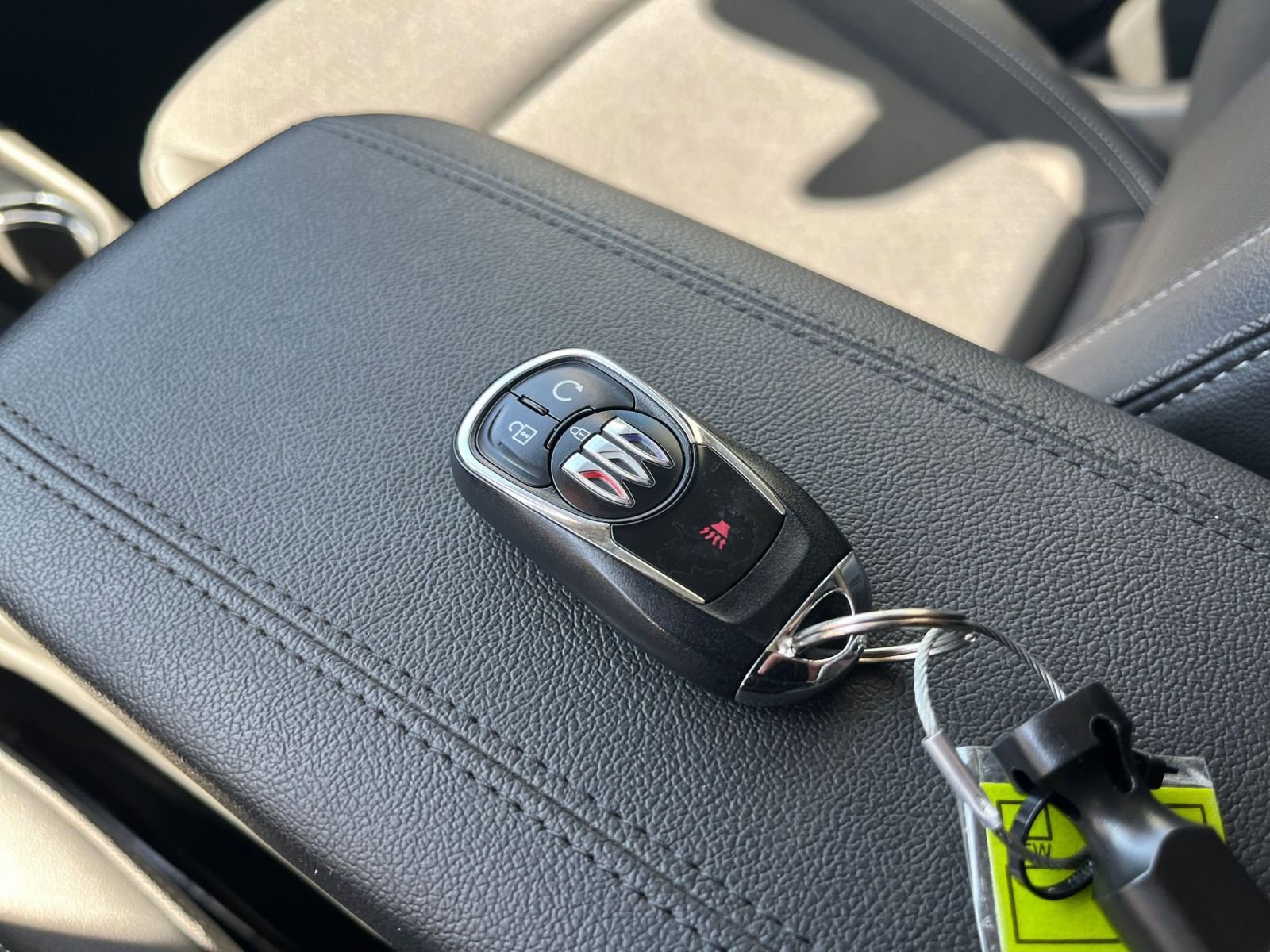 Used 2025 Buick Encore GX Preferred image 23
