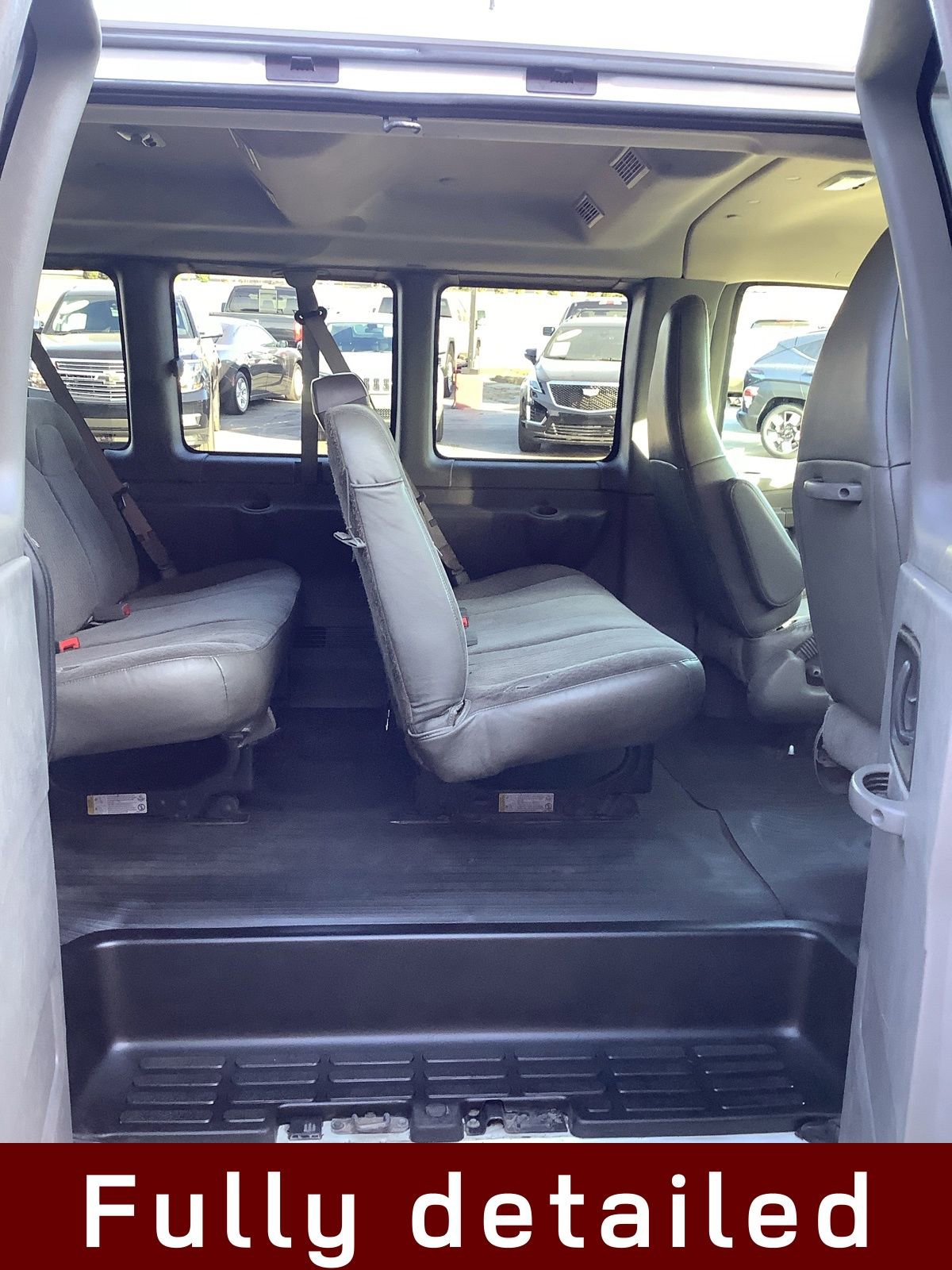 Used 2021 Chevrolet Express 3500 LT w/ LT Preferred Equipment Group RWD image 11