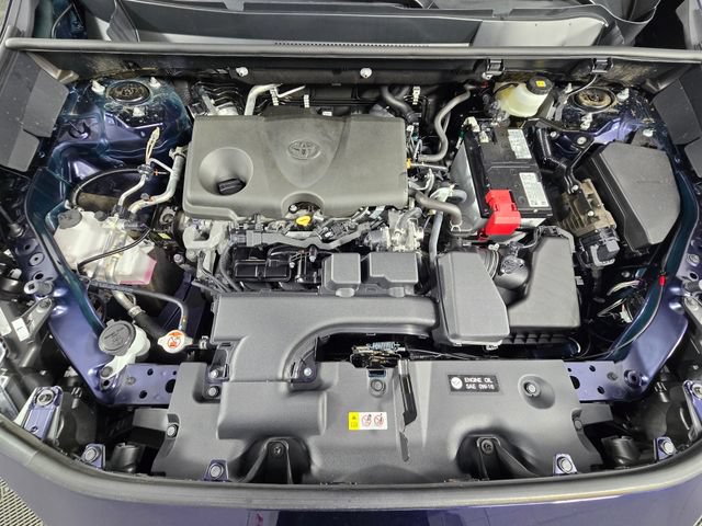 Used 2025 Toyota RAV4 XLE AWD/4WD image 9