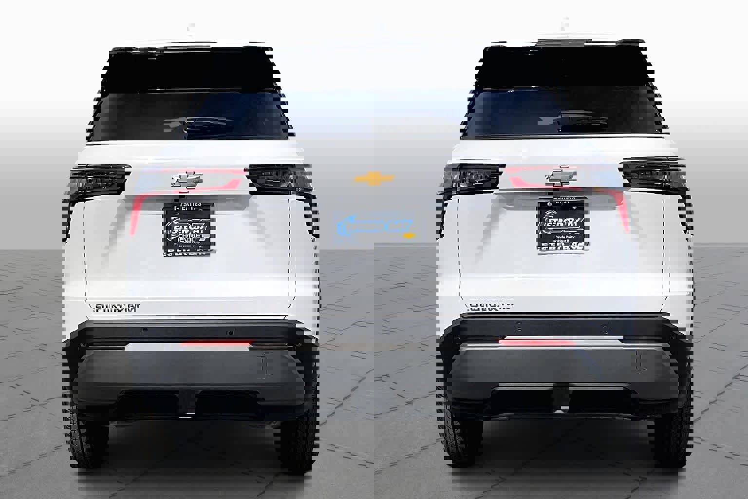 Used 2025 Chevrolet Equinox LT w/ Safety and Technology Package image 4