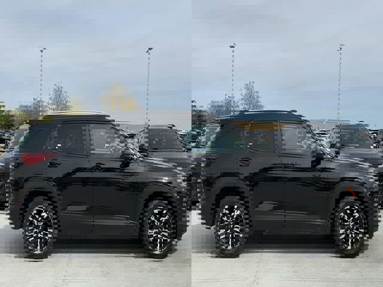 Used 2023 Chevrolet TrailBlazer LT w/ Convenience Package image 4