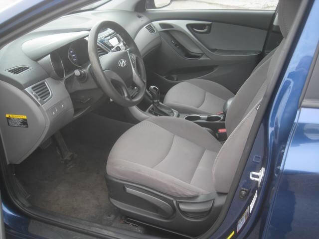 Used 2016 Hyundai Elantra SE image 12