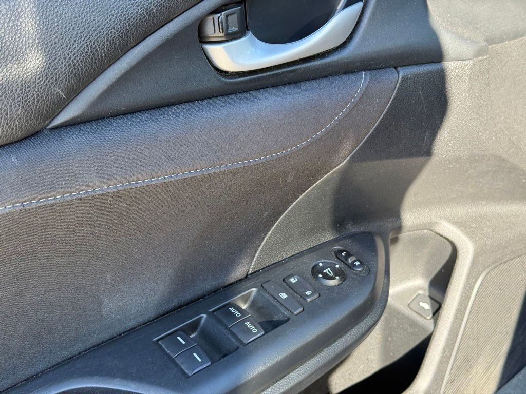 Used 2019 Honda Insight EX image 11