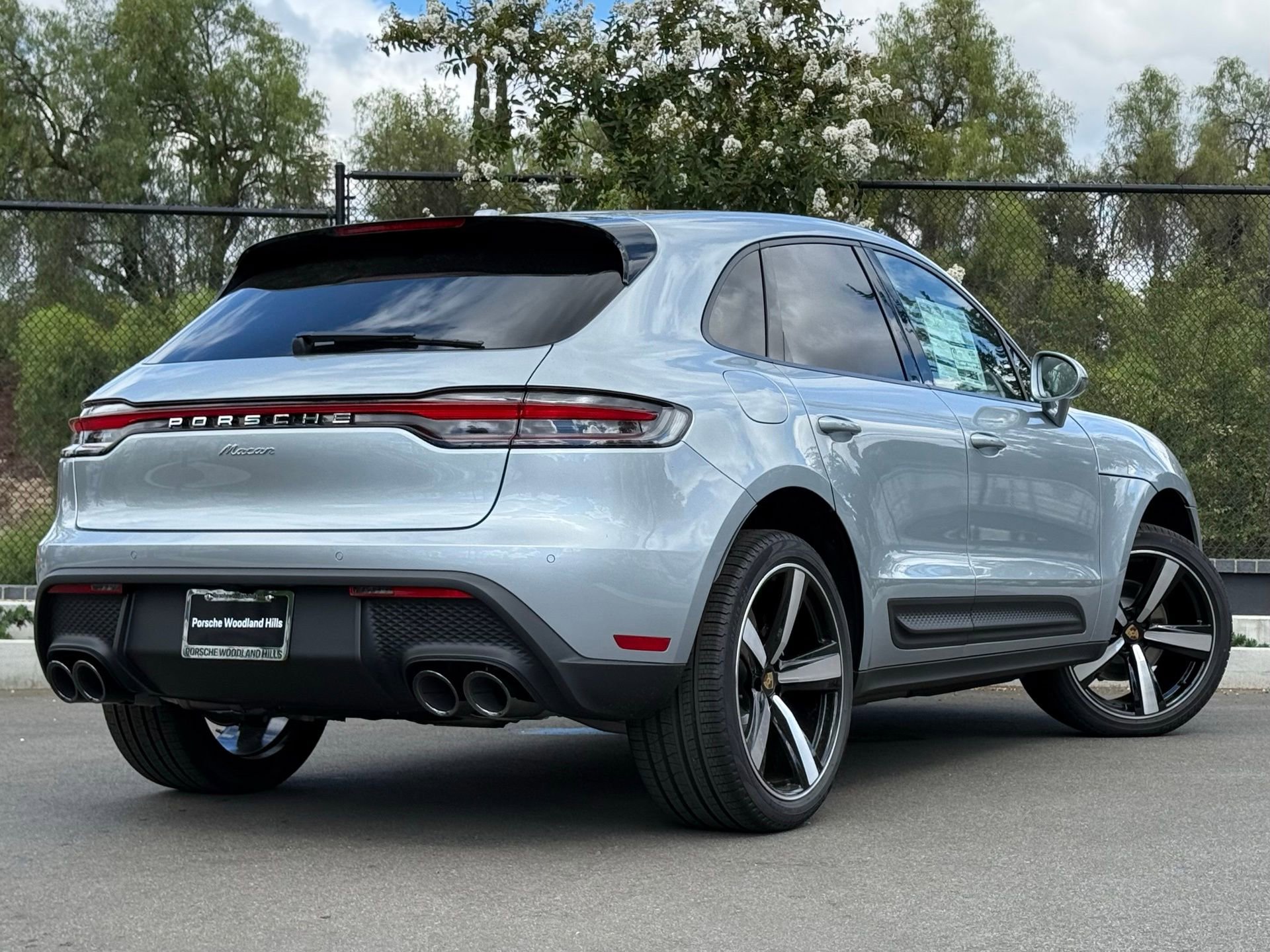 Used 2026 Porsche Macan image 7