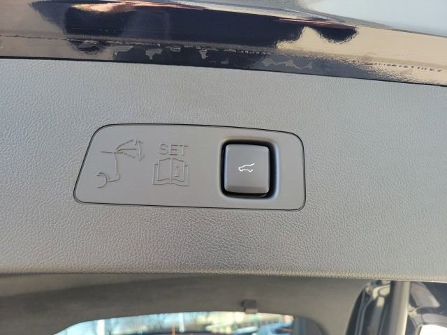 Used 2024 Lincoln Corsair Reserve w/ Equipment Group 201A image 26