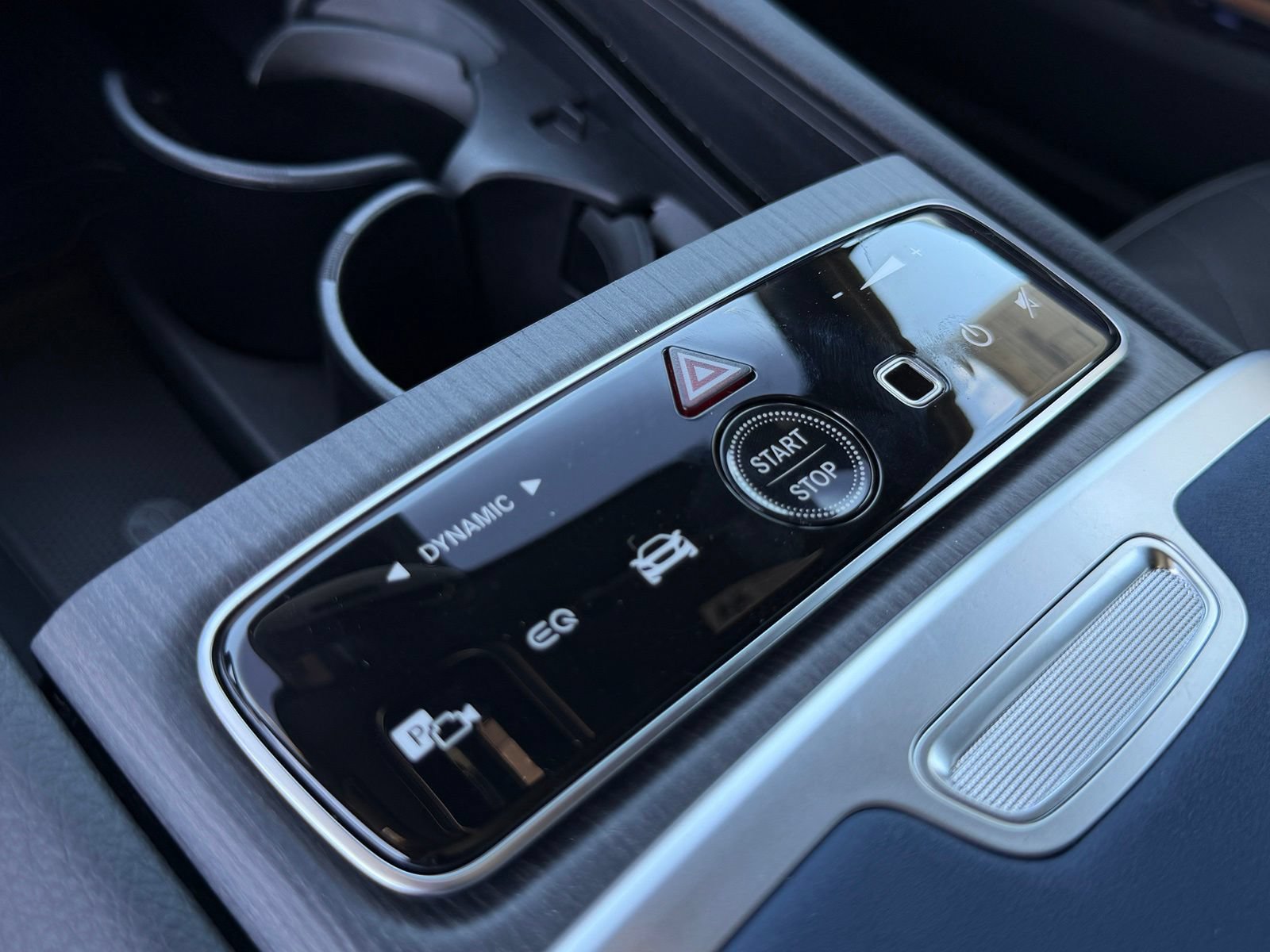 New 2026 Mercedes-Benz EQS 550 4MATIC SUV image 24