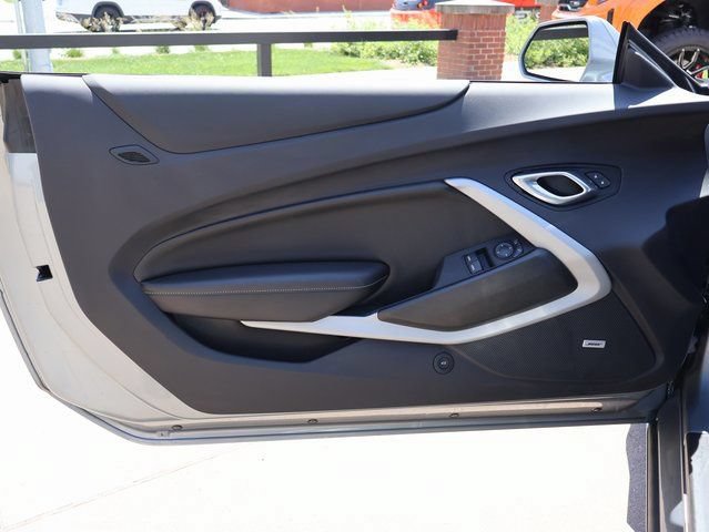 Used 2023 Chevrolet Camaro LT w/ Technology Package RWD image 16