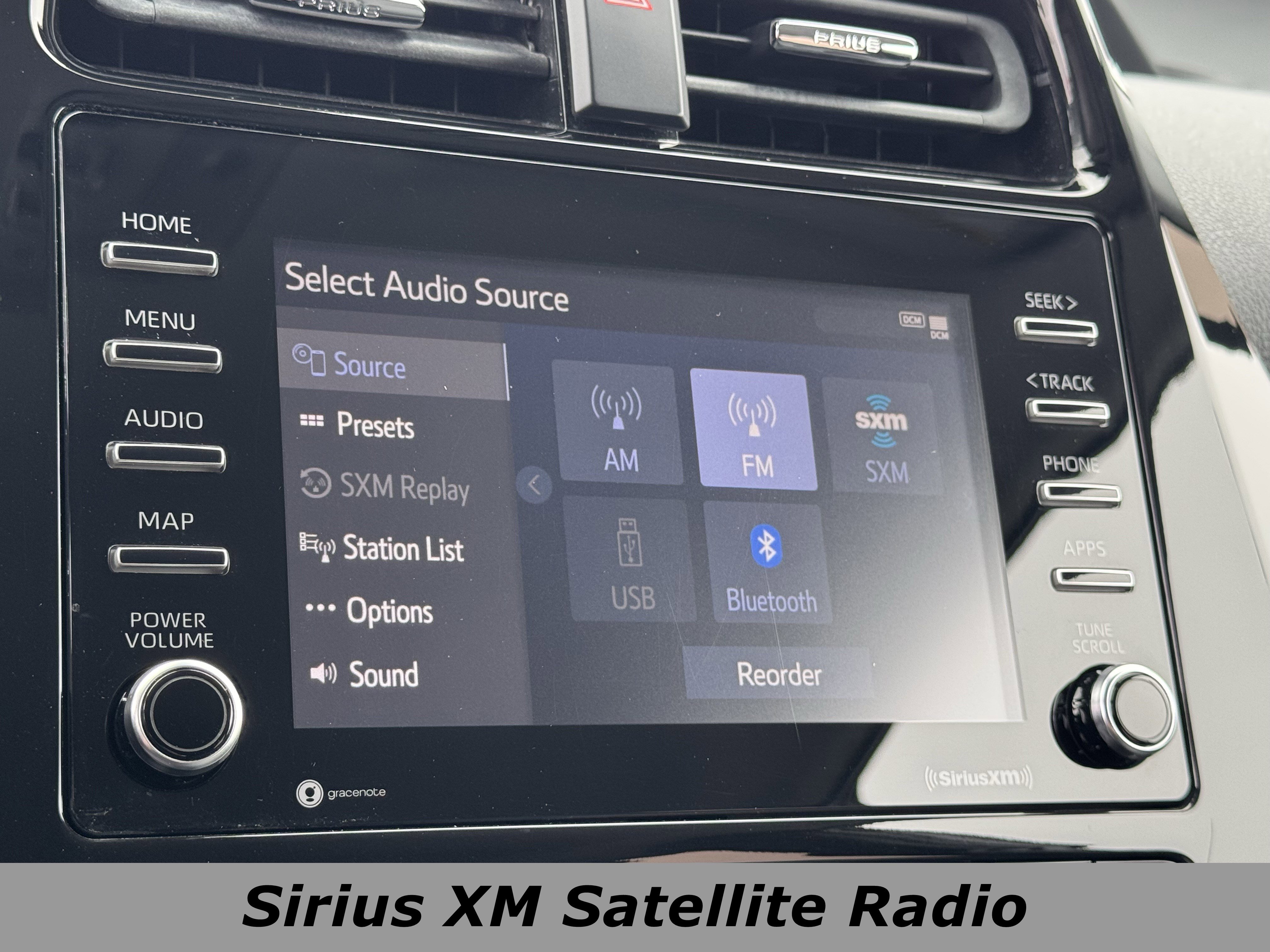 Used 2021 Toyota Prius L Eco image 7