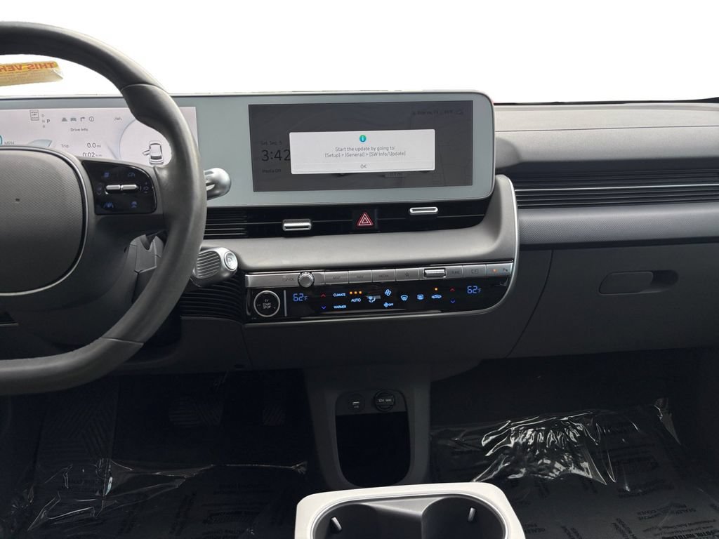 Used 2024 Hyundai Ioniq 5 SEL RWD image 12