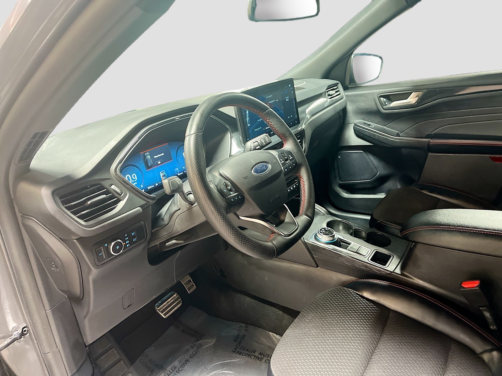 Used 2024 Ford Escape ST-Line Elite AWD/4WD image 9