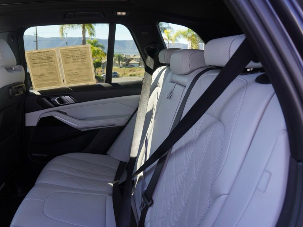 Used 2023 BMW X5 xDrive40i image 21
