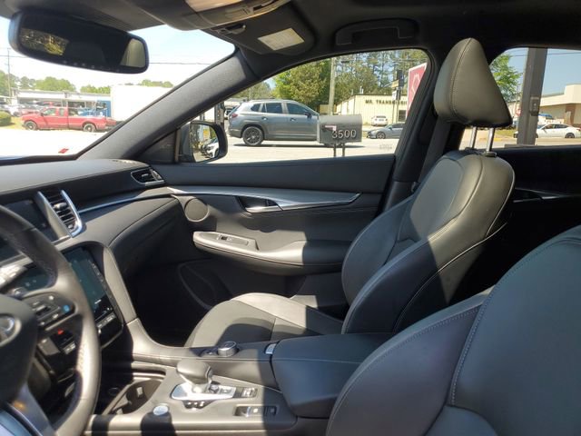 Used 2023 INFINITI QX55 Luxe w/ Cargo Package image 16