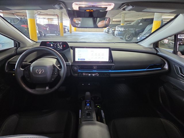 Used 2024 Toyota Prius XLE FWD image 16