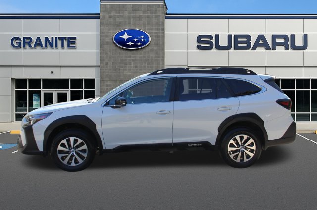 Used 2024 Subaru Outback Premium AWD/4WD image 7
