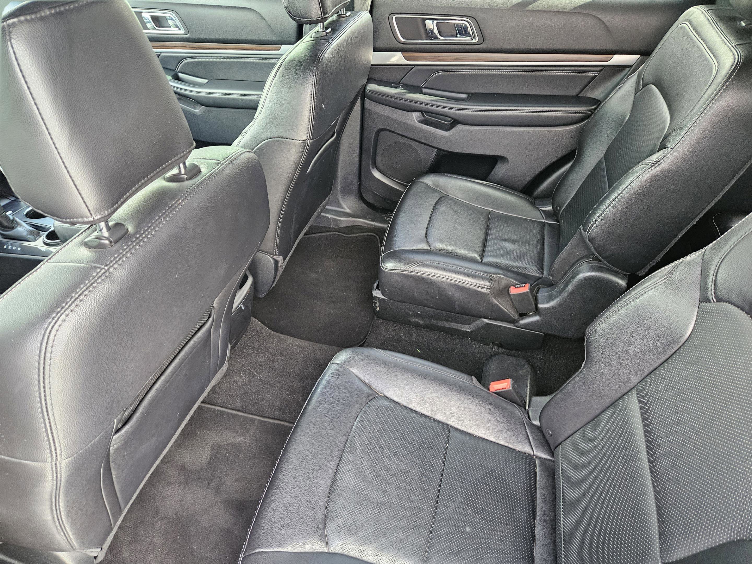 Used 2019 Ford Explorer Limited w/ Ford Safe & Smart Package FWD image 26