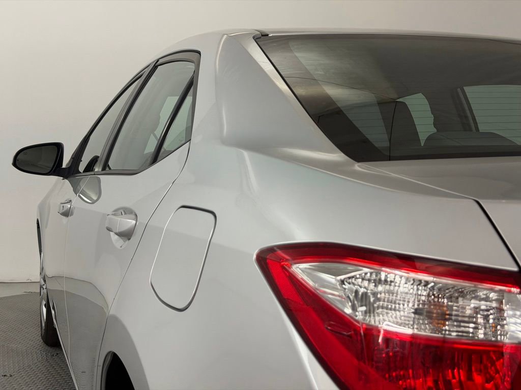 Used 2016 Toyota Corolla LE FWD image 48